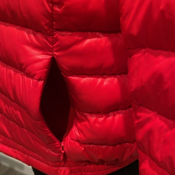 BUFFALO David Bitton Red Puffer Down Filled Jacket. Size small. - Picture 6 of 12